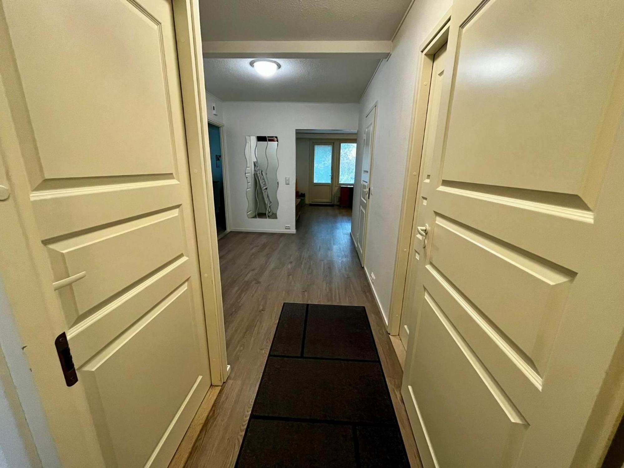Townhouse With Sauna And Private Parking In *